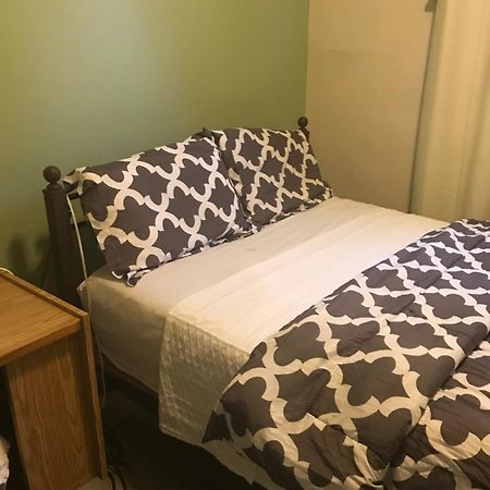 Victorian2 Henderson Heritage Home 오타와 외부 사진